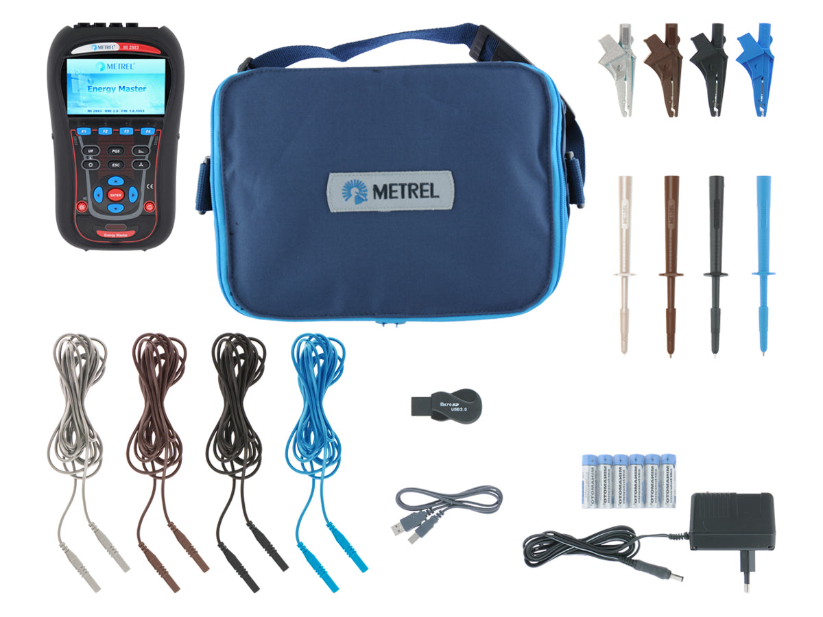 Contenido del kit del Metrel MI 2883: instrumento, bolso de transporte Metrel, cuatro puntas de prueba, cuatro pinzas cocodrilo, cuatro cables de medición, lector de tarjeta microSD, cable USB, seis pilas recargables y adaptador de alimentación