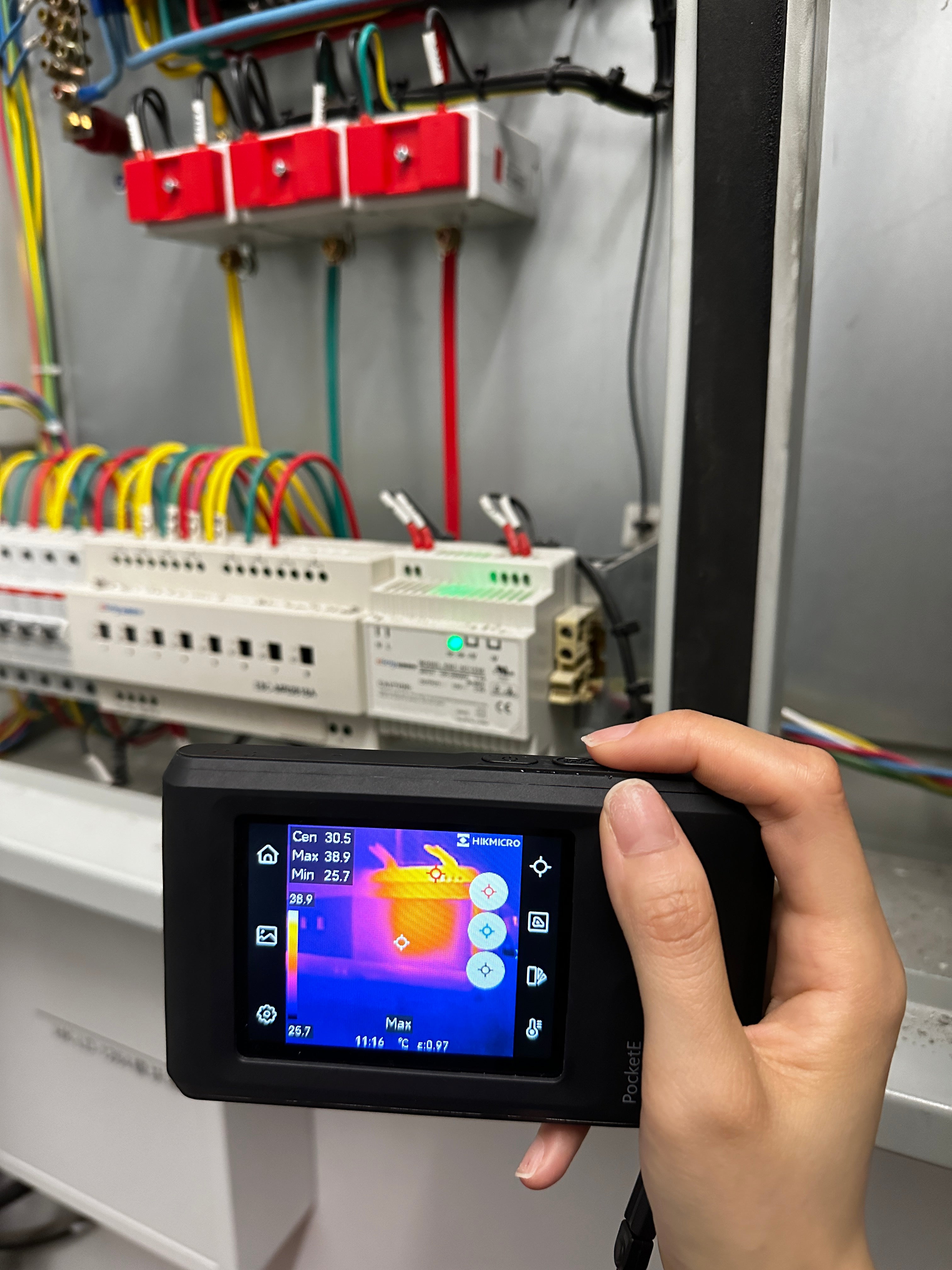 POCKET E · Cámara termográfica de bolsillo · 96×96 px · -20 a 350 °C