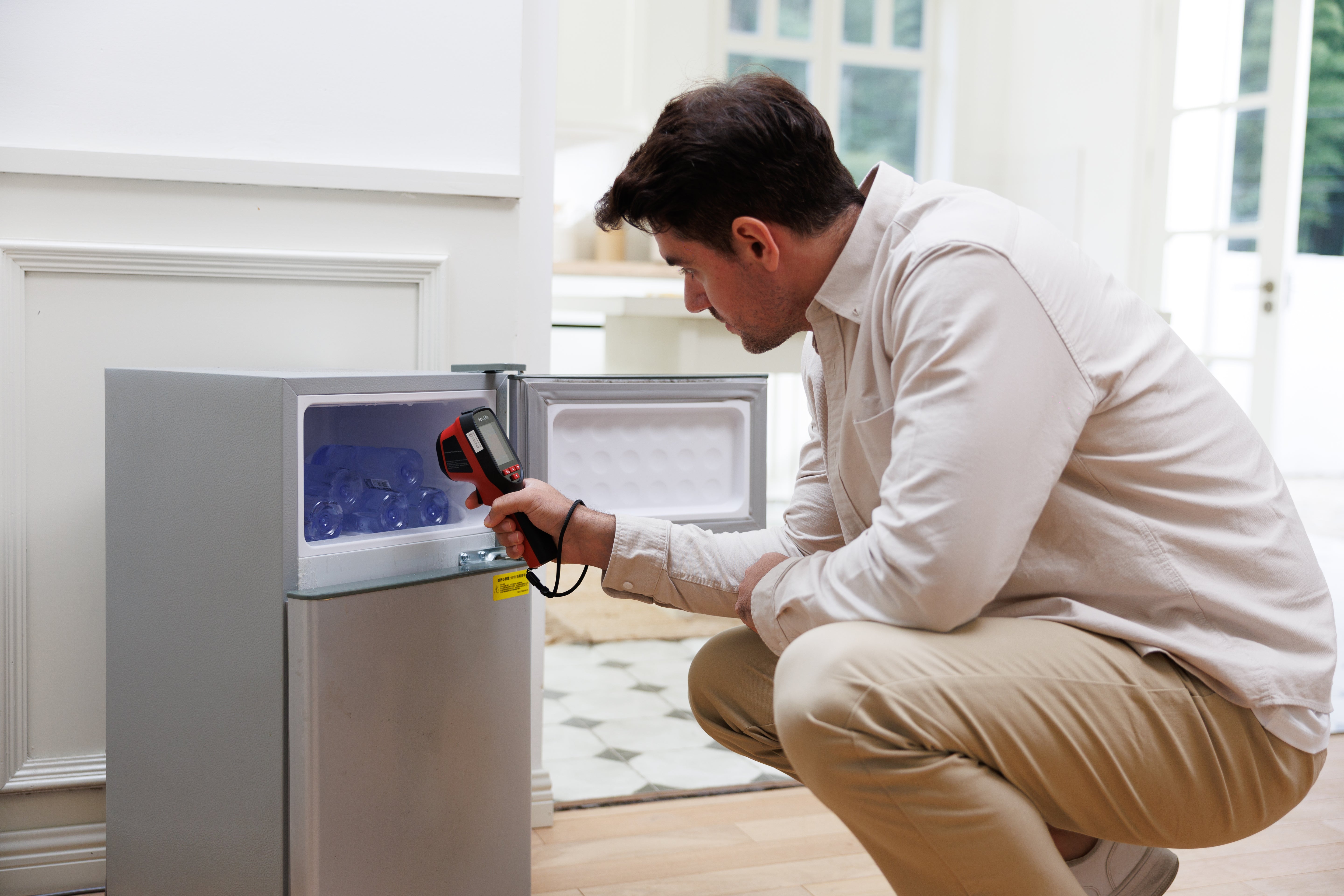 ECO LITE · Cámara termográfica compacta de entrada · 96×96 px · -20 a 550 °C