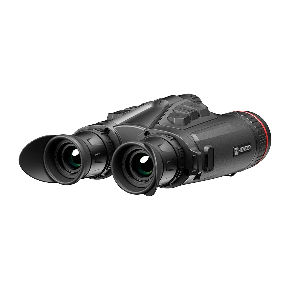 Binocular Hikmicro HQ50L visto desde atrás en tres cuartos, con los oculares de goma y la placa Hikmicro en el costado.